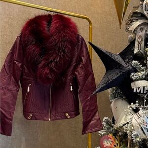 Elegant Burgundy Faux Fur Collar Leather Jacket